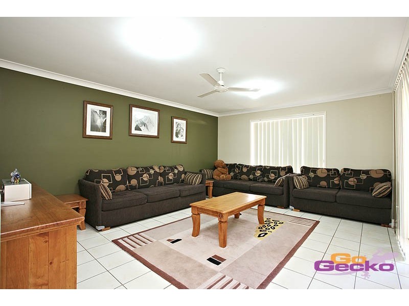 10 Vivaldi Place, Mackenzie QLD 4156