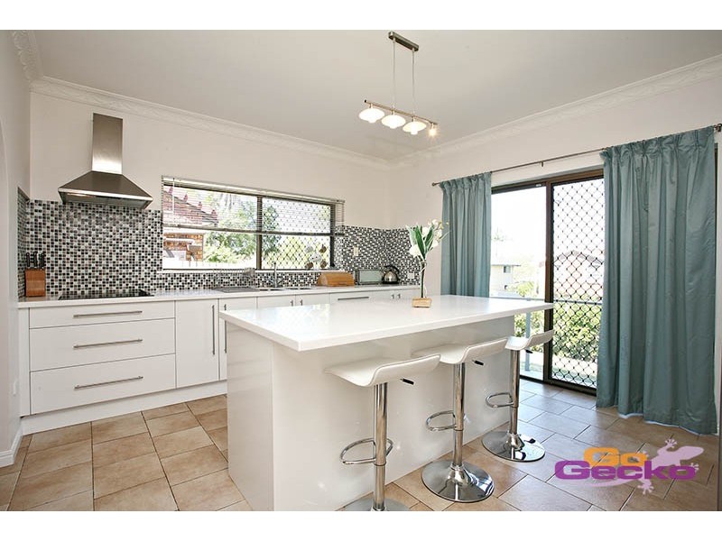 30 Bridgnorth Street, Carindale QLD 4152