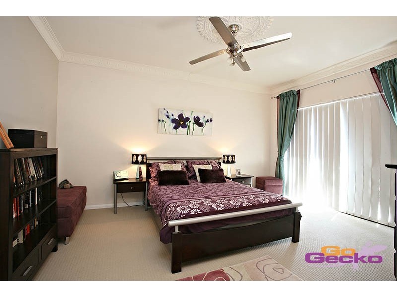 30 Bridgnorth Street, Carindale QLD 4152