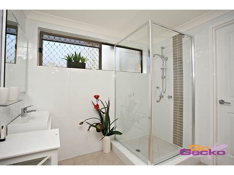 30 Bridgnorth Street, Carindale QLD 4152