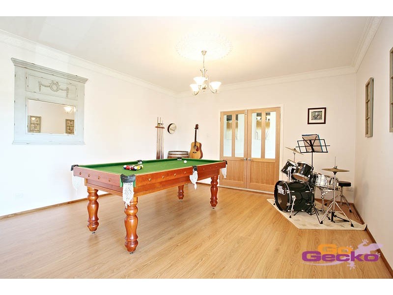 30 Bridgnorth Street, Carindale QLD 4152