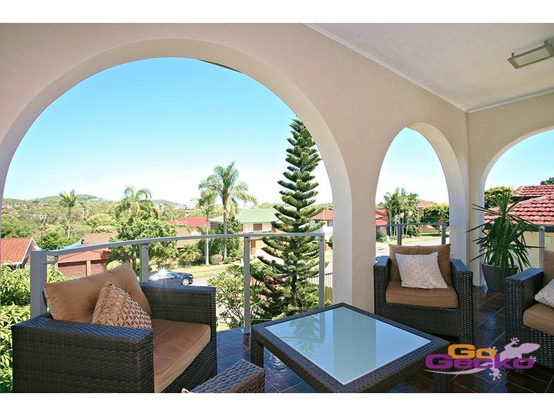 30 Bridgnorth Street, Carindale QLD 4152