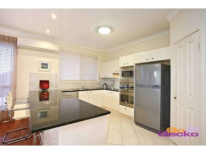 33 Buzacott Street, Carina Heights QLD 4152