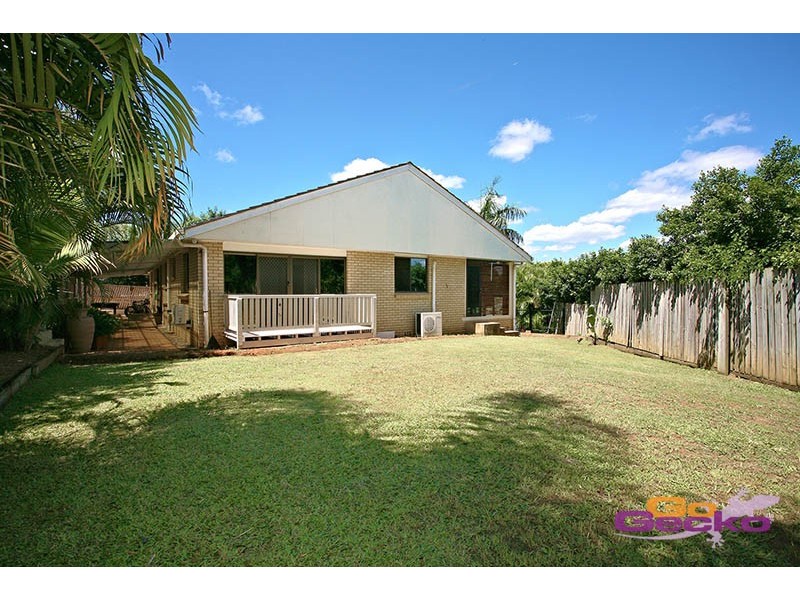18 Majura Street, Belmont QLD 4153
