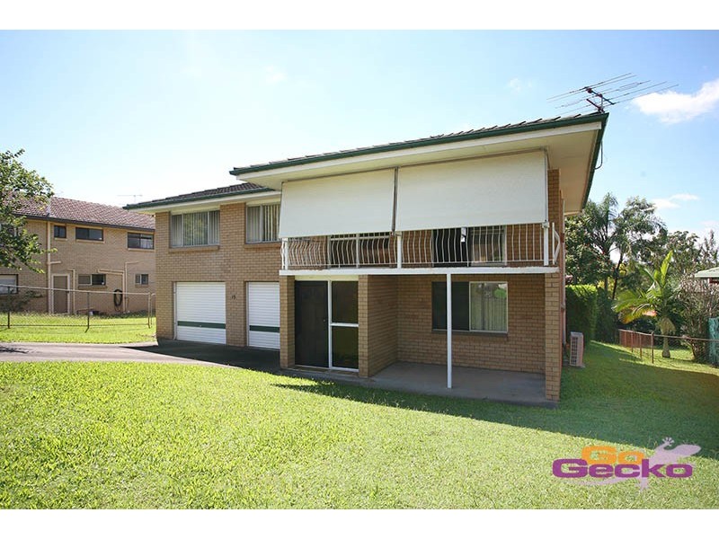 15 Honeysuckle Street, Mansfield QLD 4122