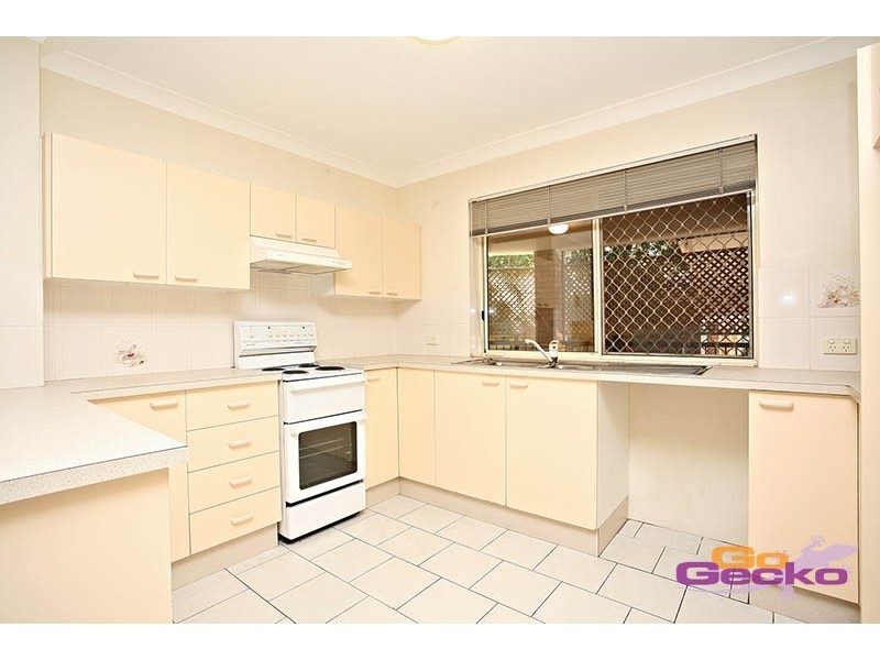 1/16 Dickenson Street, Carina QLD 4152