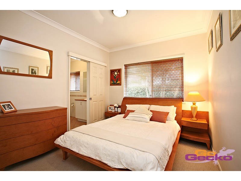 122 Cribb Road, Carindale QLD 4152