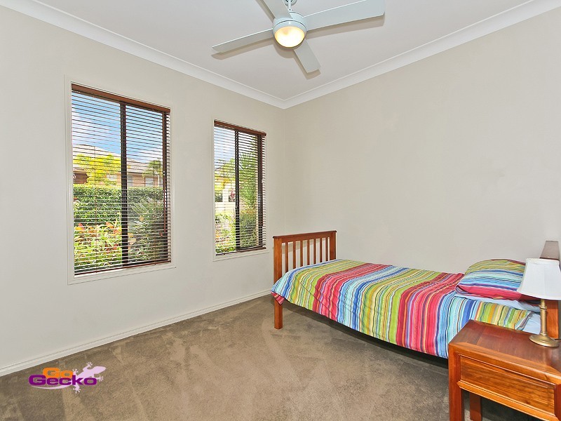 64 Brokenwood Circuit, Tingalpa QLD 4173