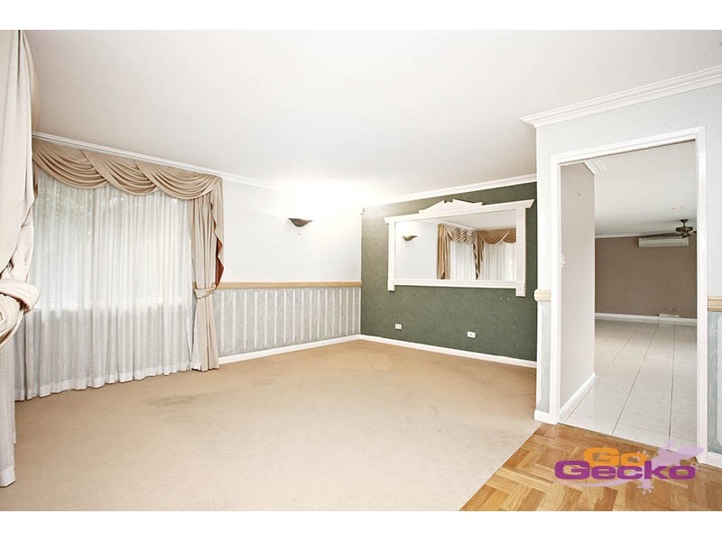 53 Almavale Street, Carindale QLD 4152