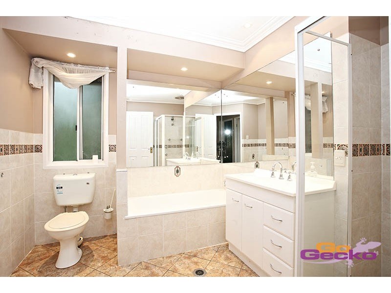 53 Almavale Street, Carindale QLD 4152