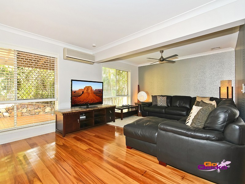 138 Kilmorey Street, Carindale QLD 4152