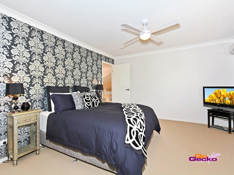 138 Kilmorey Street, Carindale QLD 4152