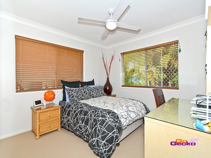 138 Kilmorey Street, Carindale QLD 4152