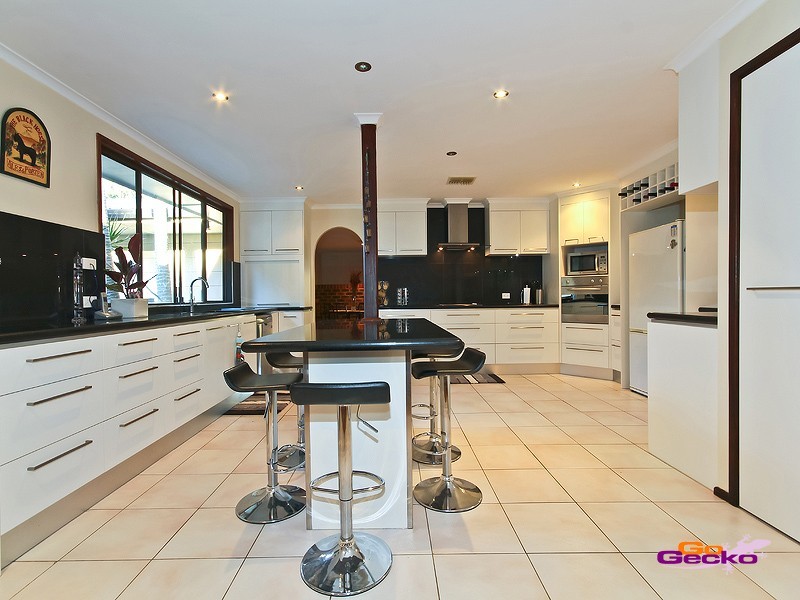 256 Gallipoli Road, Carina Heights QLD 4152