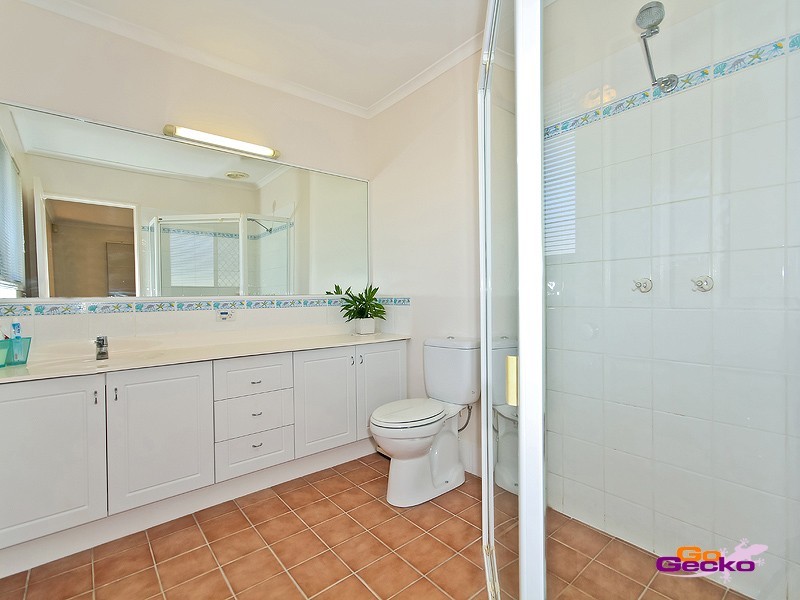 24 Gretna Street, Carindale QLD 4152