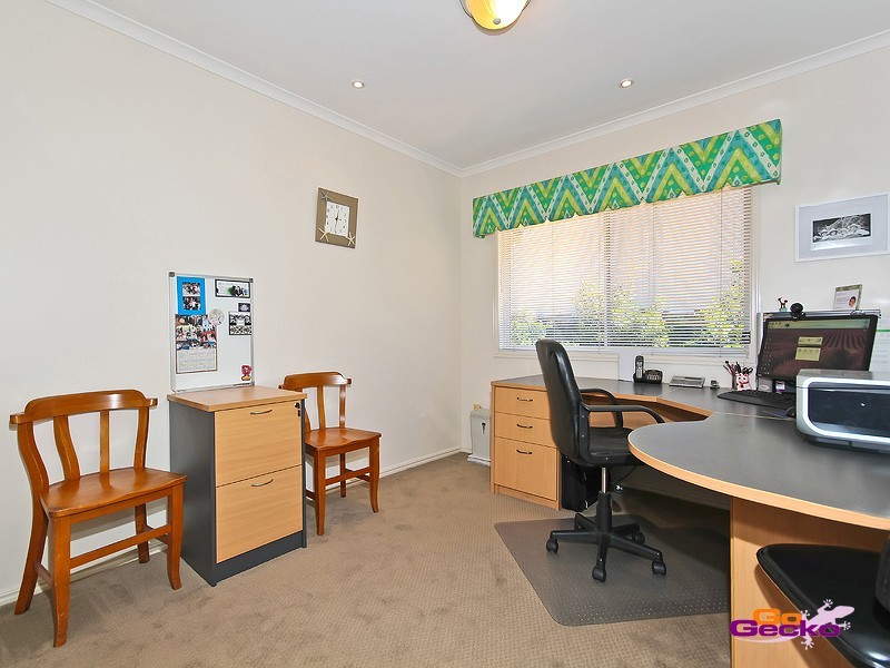 24 Gretna Street, Carindale QLD 4152