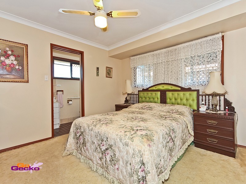 5 Nyleeta Court, Carindale QLD 4152