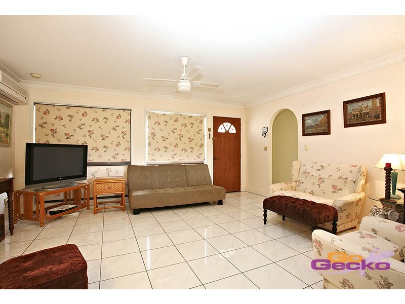 28 Buttercup Street, Mansfield QLD 4122