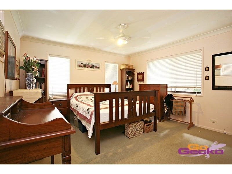 28 Buttercup Street, Mansfield QLD 4122