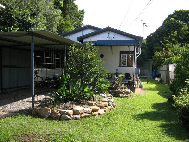 7 Smythes Avenue, Wynnum QLD 4178