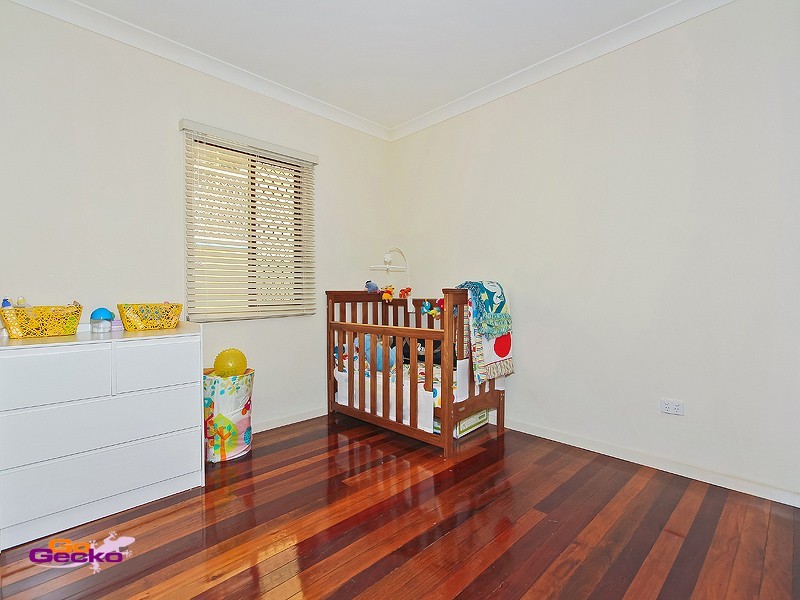 24 Bellew Street, Wynnum QLD 4178