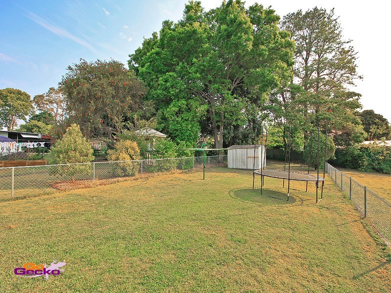 24 Bellew Street, Wynnum QLD 4178