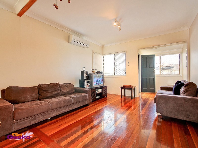 24 Bellew Street, Wynnum QLD 4178