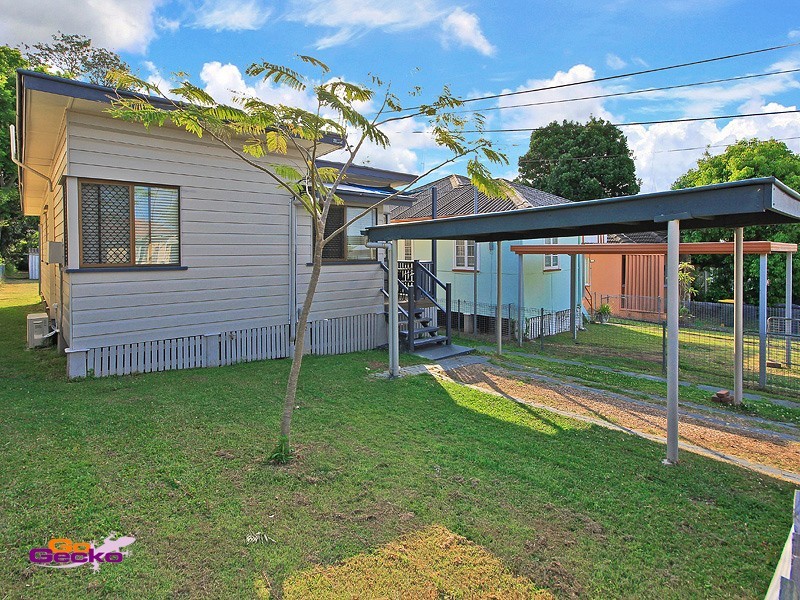 24 Bellew Street, Wynnum QLD 4178