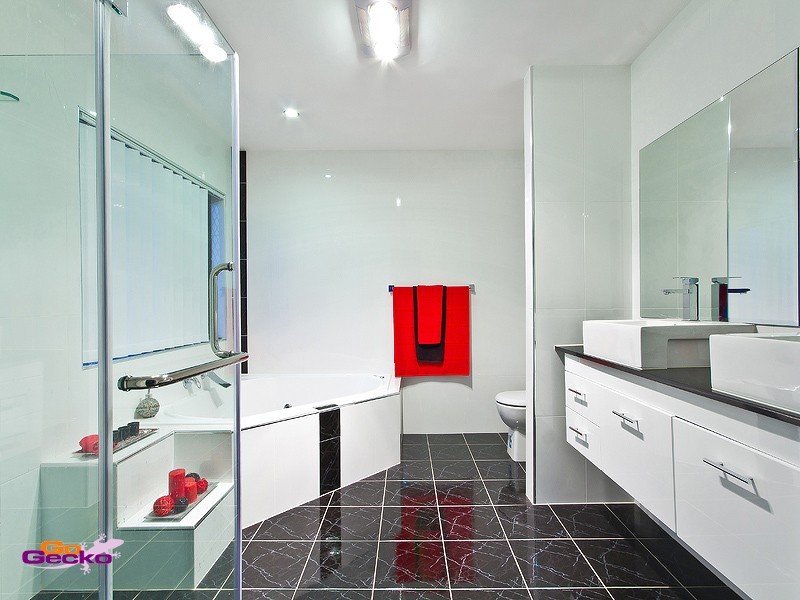 6 Hernandia Place, Mackenzie QLD 4156