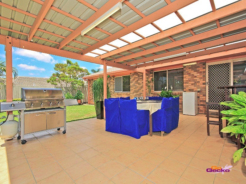92 Radford Rd, Manly West QLD 4179