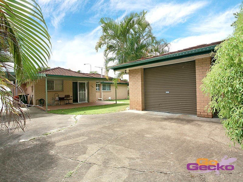 41 Meadowlands Road, Carindale QLD 4152