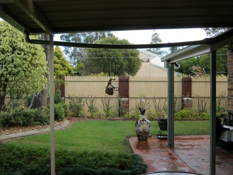 2/77 Pembroke Street, Carina QLD 4152