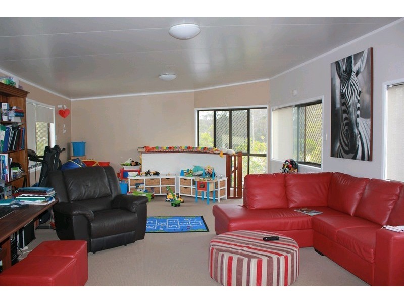 11 Pavuvu Street, Mansfield QLD 4122