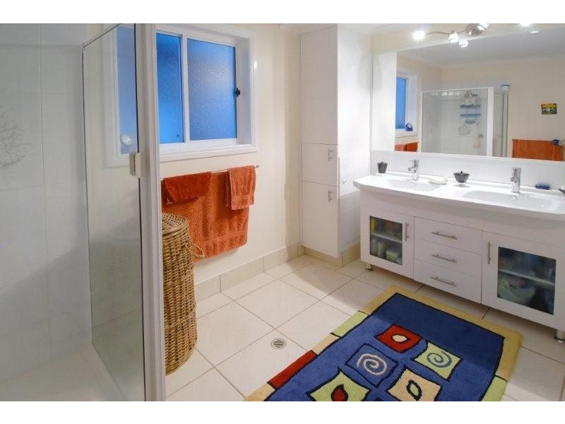 18 Seymour Close, Rosemount QLD 4560