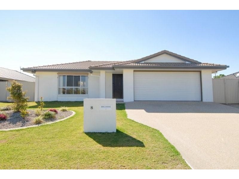 8 Cooloola Court, Little Mountain QLD 4551