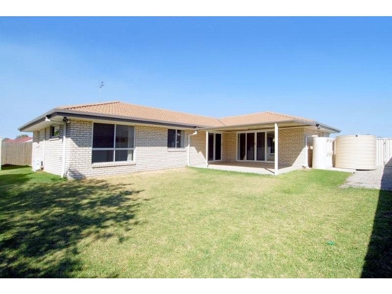 8 Cooloola Court, Little Mountain QLD 4551