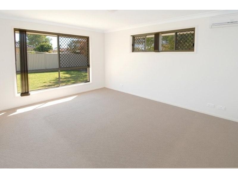 8 Cooloola Court, Little Mountain QLD 4551