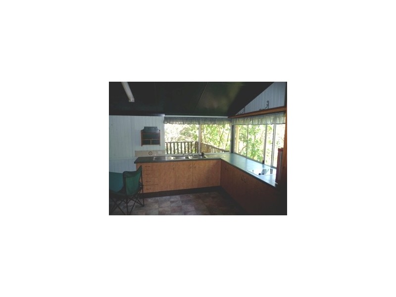 135 Main Creek Road, Tanawha QLD 4556