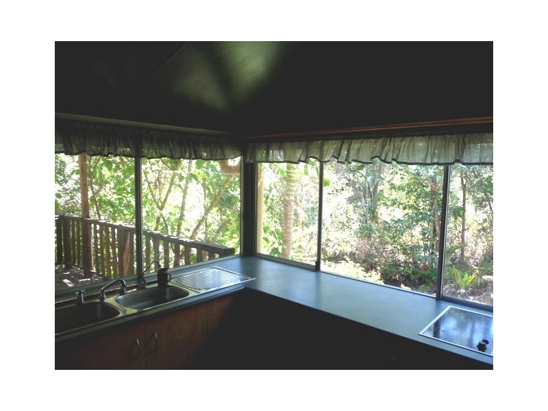 135 Main Creek Road, Tanawha QLD 4556