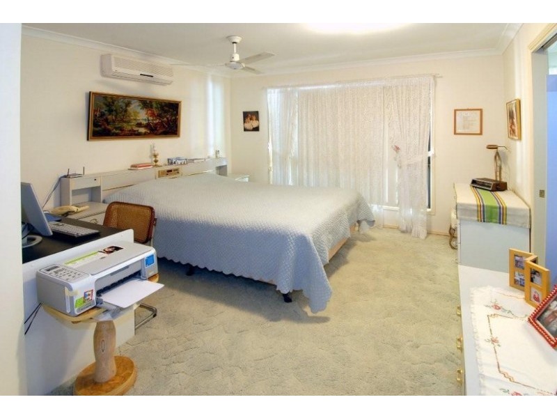 22 Heath Court, Little Mountain QLD 4551