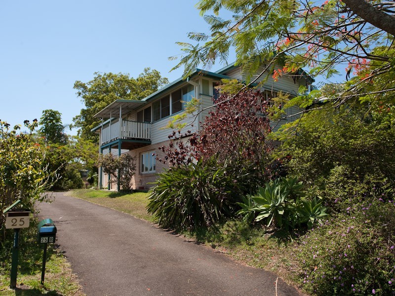 25 Elizabeth Street, Nambour QLD 4560
