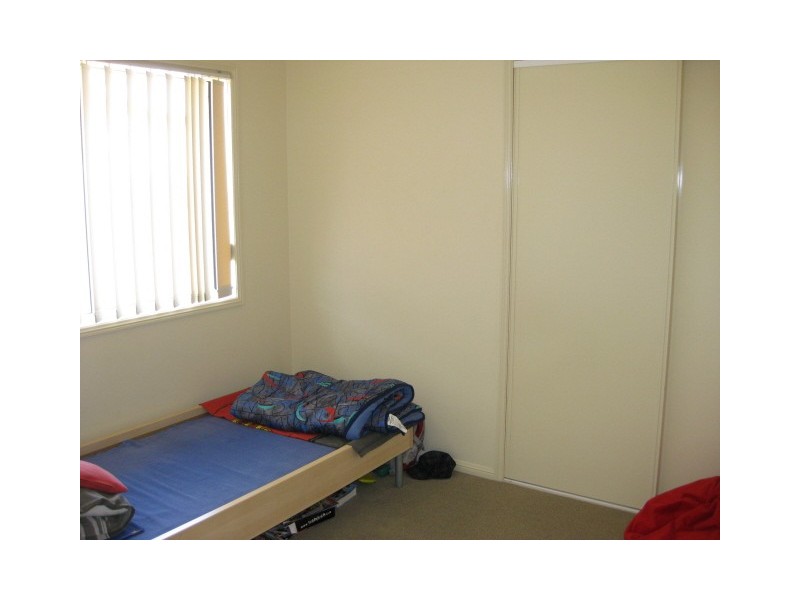 12 Lakeshore Place, Little Mountain QLD 4551