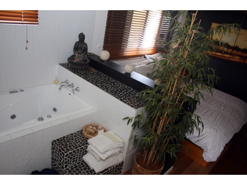 2/72 Tantula Road West, Alexandra Headland QLD 4572