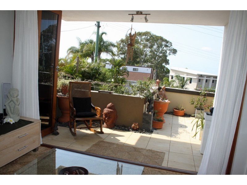 2/72 Tantula Road West, Alexandra Headland QLD 4572