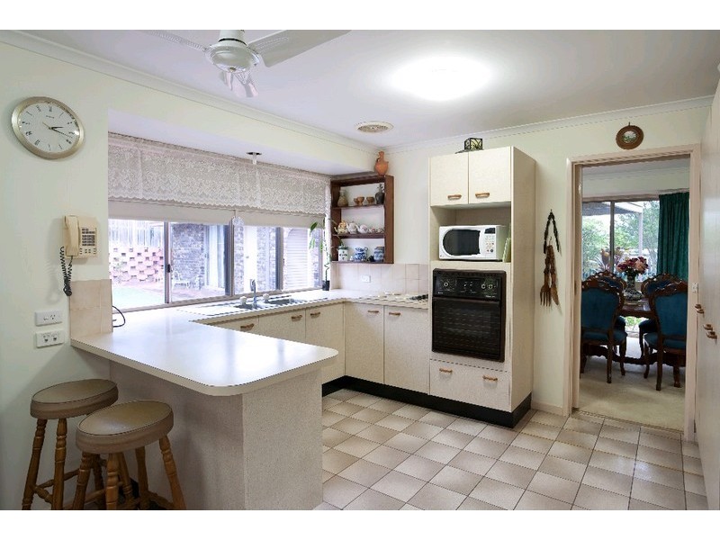 16 Brolga Court, Little Mountain QLD 4551