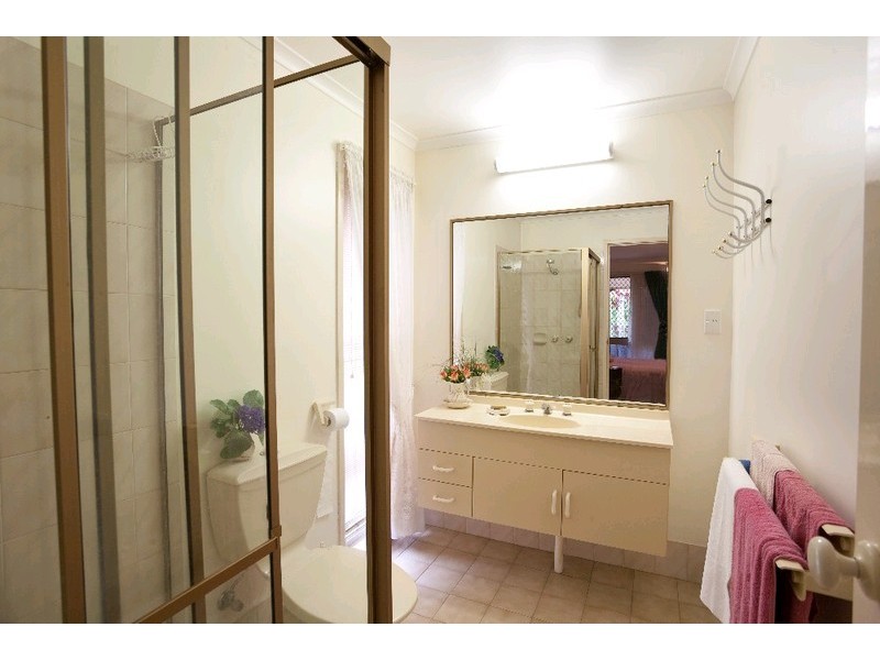 16 Brolga Court, Little Mountain QLD 4551