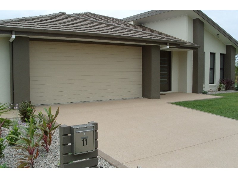 11 Rebecca Street, Little Mountain QLD 4551