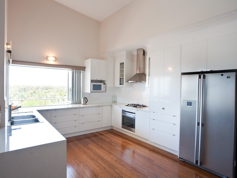 4 Ocean View Place, Caloundra QLD 4551