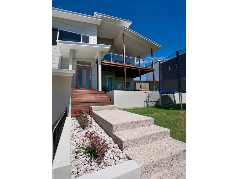 4 Ocean View Place, Caloundra QLD 4551