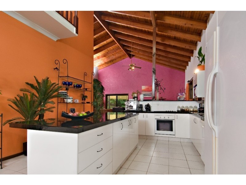 2 Lexington Drive, Little Mountain QLD 4551